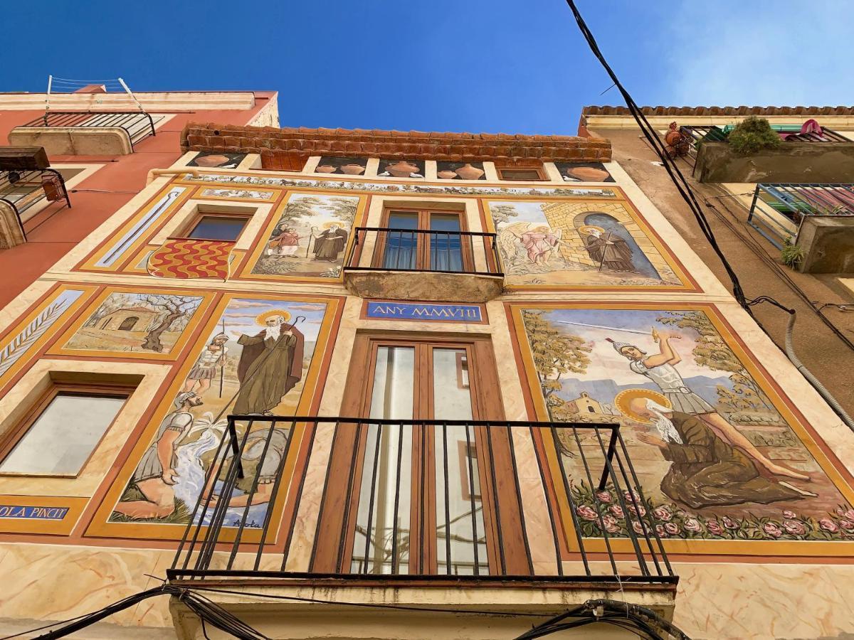 Duplex En Planta Baja Junto A La Catedral Daire Tarragona Dış mekan fotoğraf